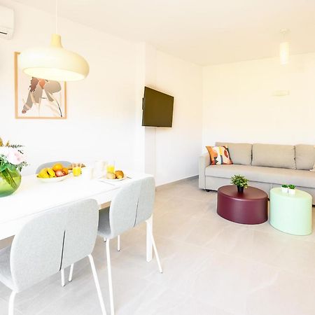 2 Bedroom, New, 1 Min To The Beach, City Center- Picasso By 10Tosea Fuengirola Bagian luar foto