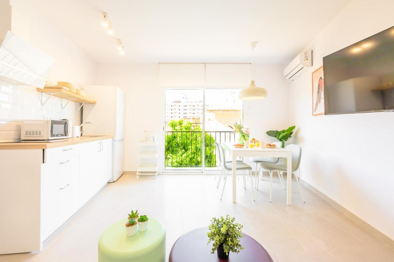 2 Bedroom, New, 1 Min To The Beach, City Center- Picasso By 10Tosea Fuengirola Bagian luar foto